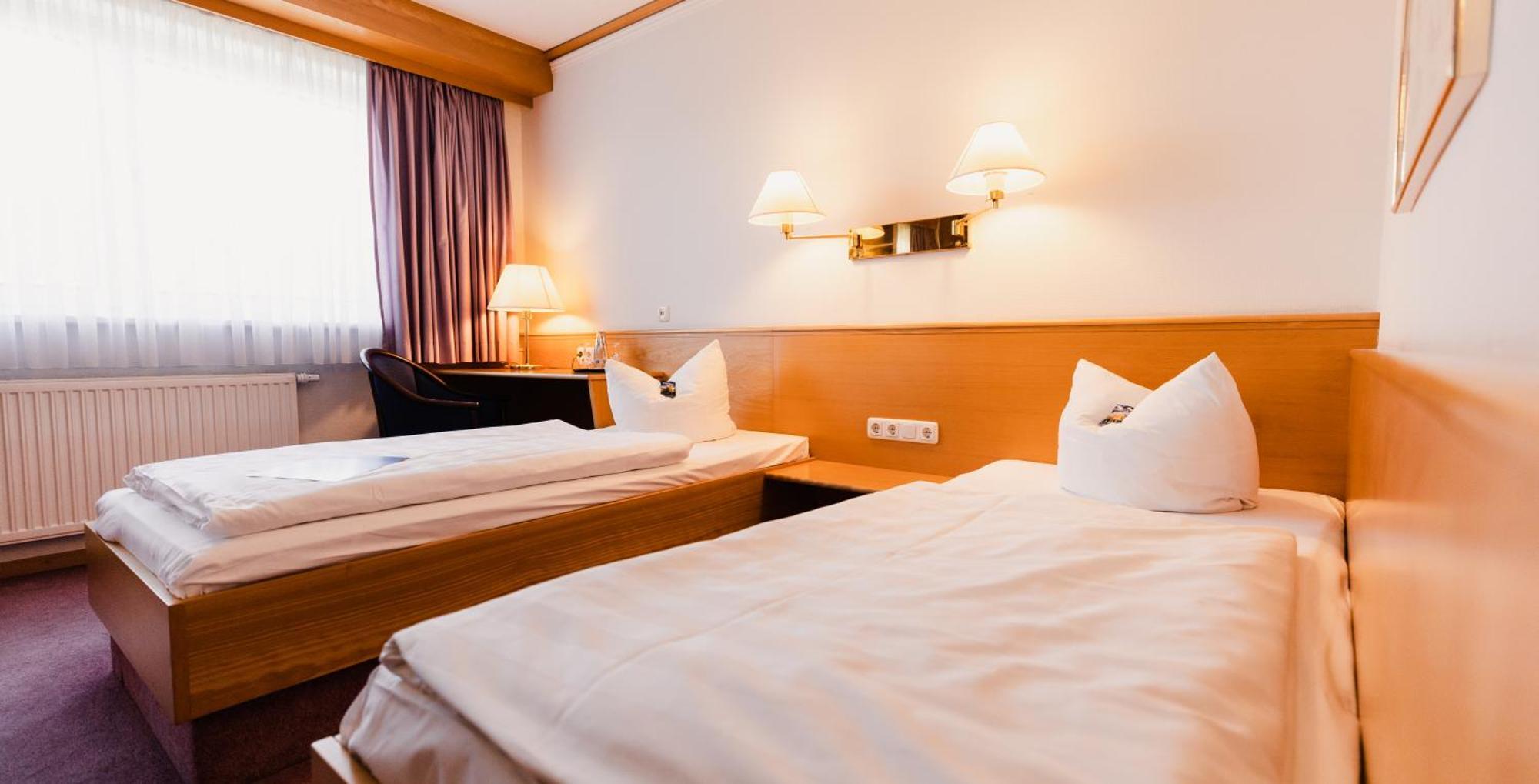 Hotel Bavaria Brehna Eksteriør billede